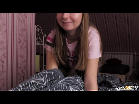 ❤️ Mae Blondie yn Sugno ei BFF yn Ddwfn ac yn Cael Cum Yn Ei Cheg ❤ Just porn wrthon ni ☑